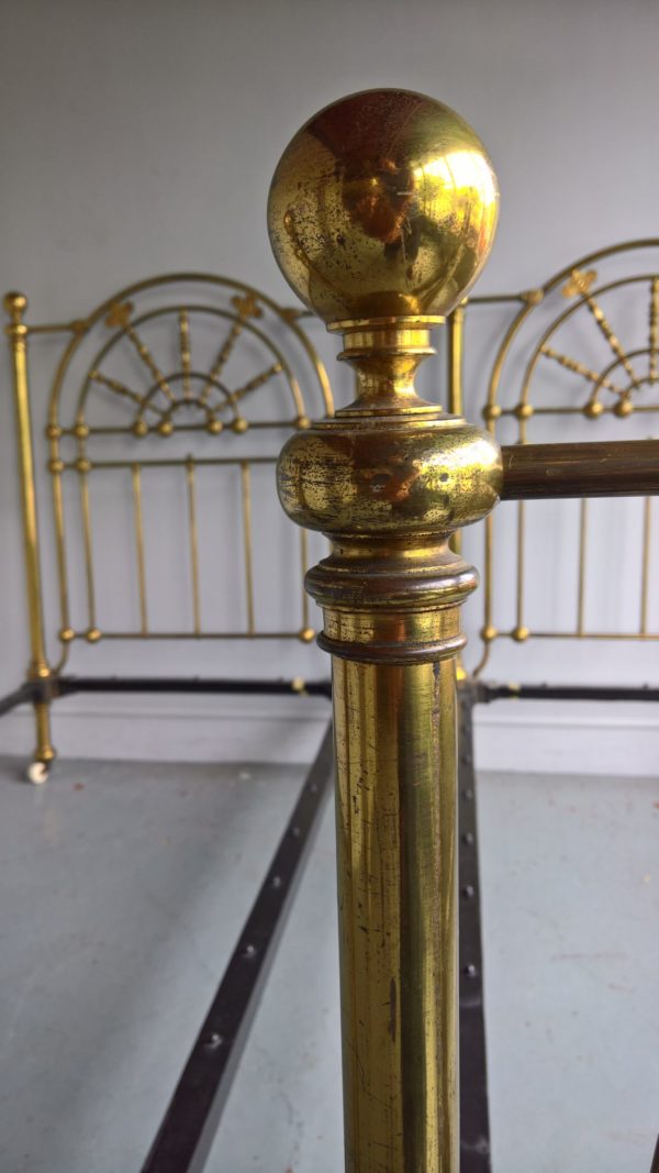 Matched Pair of 90cm Antique All Brass Bedsteads 6361A36PR - Image 3