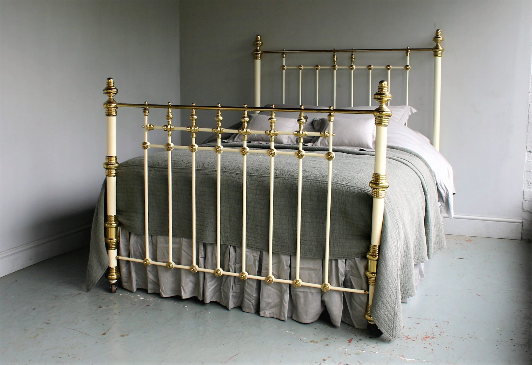 150cm Antique Victorian Brass Iron, Antique Brass Bed Frame Full