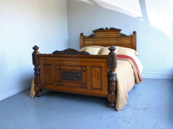 150cm Antique Oak Bedstead 96015W60X75