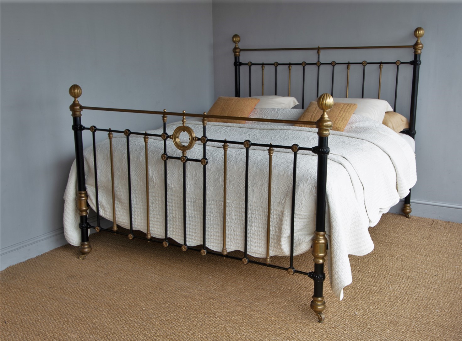 6ft Victorian Brass & Iron Bedstead – Ref. 9723B72 - Bed Bazaar