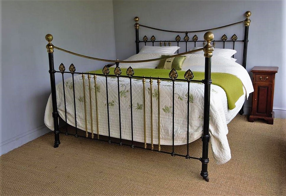 6ft Victorian Brass & Iron Bedstead – Ref. 9723B72 - Bed Bazaar