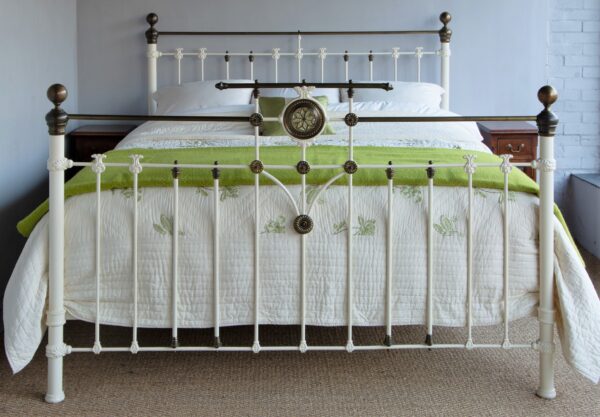 6ft Victorian Brass & Iron Bedstead – Ref. 9724B72 - Image 2