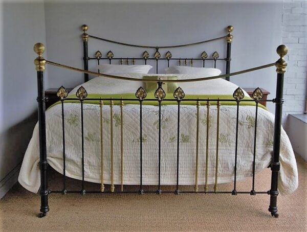 6ft Victorian Brass & Iron Bedstead – Ref. 9725B72 - Image 6