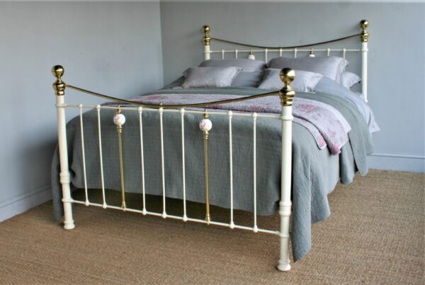 5ft Victorian Brass & Iron Bedstead – Ref. 9603B60