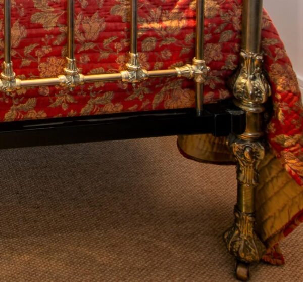 5ft Victorian Brass Bedstead – Ref. 96016A60 - Image 6
