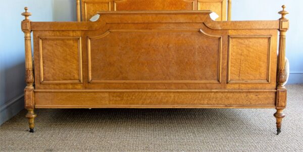 5ft6 Antique Victorian Birds Eye Maple Bedstead – Ref. 9666W66 - Image 3
