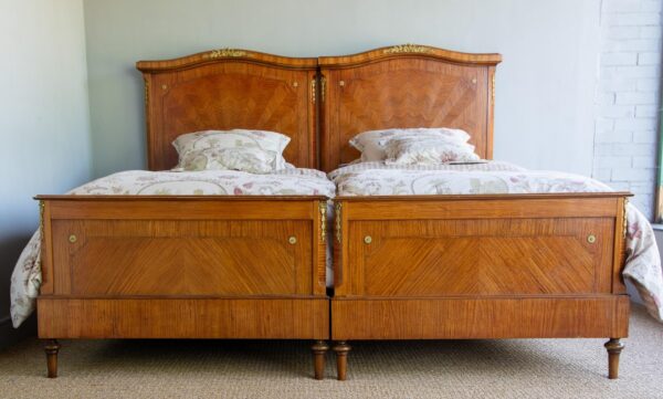 3ft3 Matched Pair of Wooden – Ref. 93917W39P - Image 4