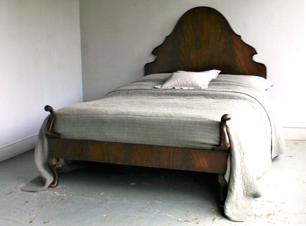 4ft6 Antique Mahogany Bedstead – Ref. 95411W54