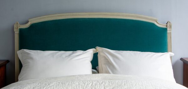 5ft Antique French Painted & Upholstered Bedstead – Ref. 9609WU60X75 - Image 4