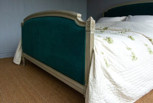 5ft Antique French Painted & Upholstered Bedstead – Ref. 9609WU60X75 - Image 5