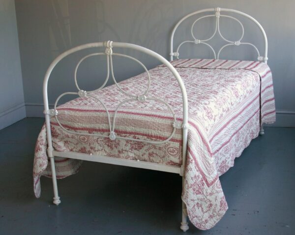 3ft Antique Victorian Iron Bedstead – Ref.  BA 363C36
