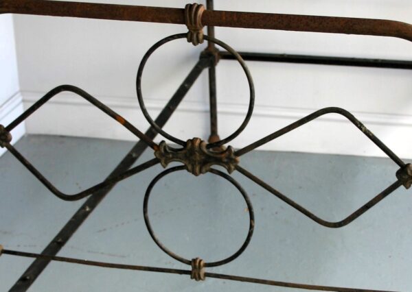 3ft Antique Victorian Iron Bedstead – Ref. BA 9362C36 - Image 3