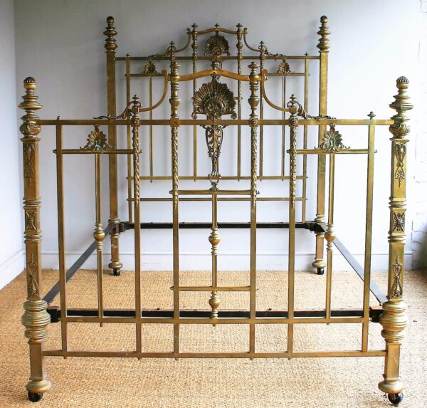 5ft Antique Victorian Brass Bedstead – Ref. 96009A60 - Image 2