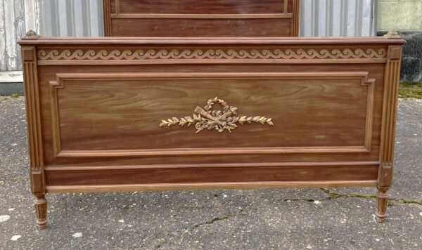 4ft6 Antique French Cherry Wood Bedstead – Ref. BA 9542W54 - Image 4