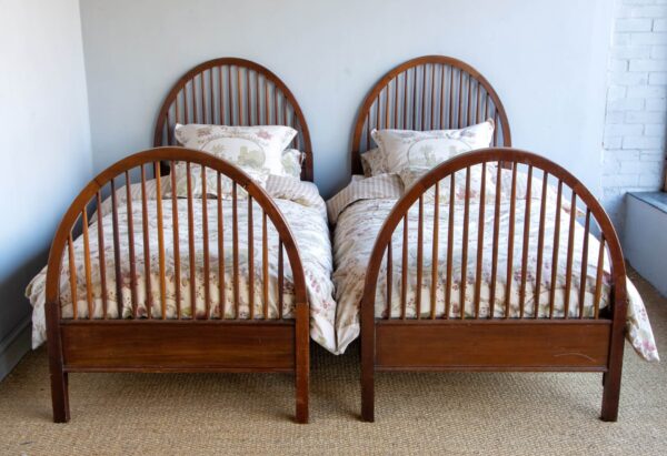 3ft Antique Edwardian Matched Pair of Mahogany Bedsteads – Ref. 93615W36PR - Image 2