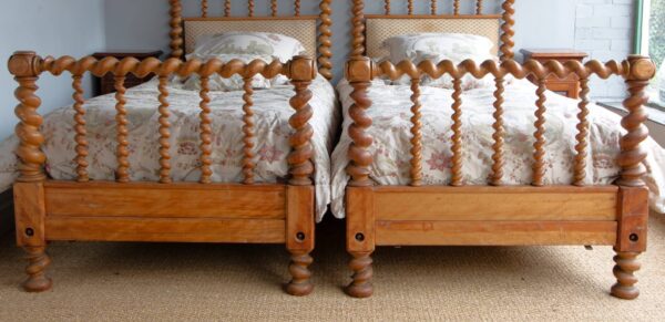 3ft Antique Victorian Matched Pair of Satin Wood Bedsteads – Ref. 93622W36P - Image 3