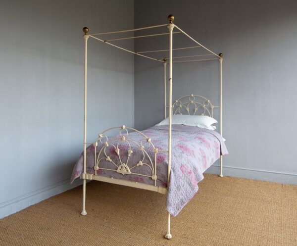 3ft Victorian Iron Four-poster Bedstead – Ref. 9365C36 - Image 6
