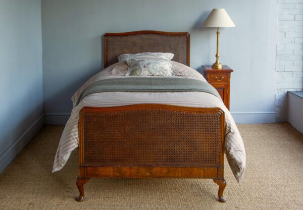 3ft6 Antique Edwardian Caned Walnut Bedstead – Ref. 9422WC42 - Image 2